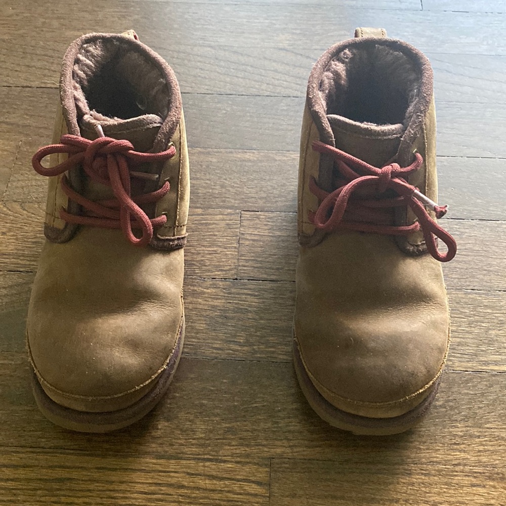 Kids Ugg Neumel ll Waterproof Lace Up Boots Size 1